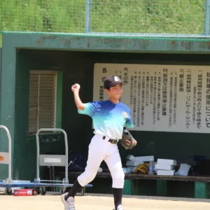 縦振りバッティング　講師　榊原貴之　ＤＶＤ４枚組 縦振り（たてぶり）先生の榊原です。 | お父さんのための野球教室